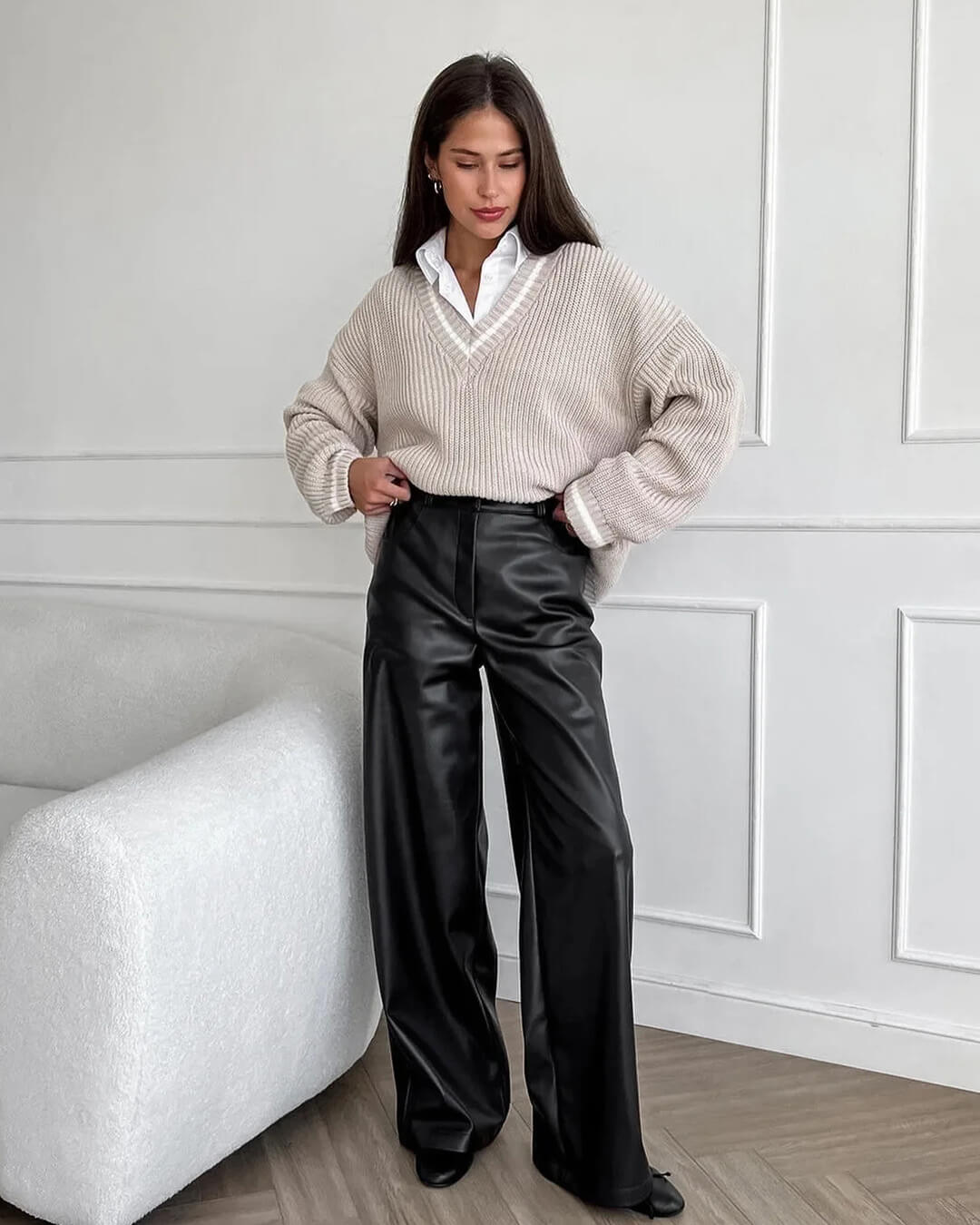 Ada leren broek met wijde pijpen