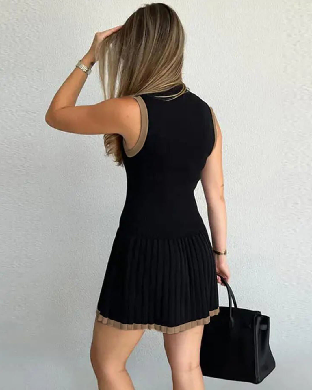 Alice gebreide jurk met contrasterende details en verlaagde taille