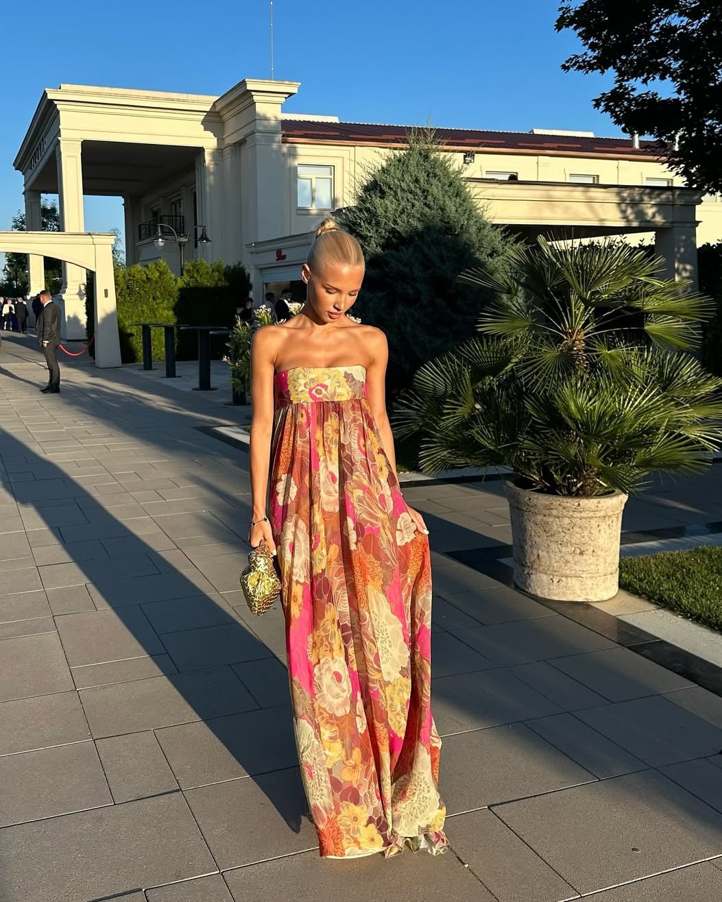 Amaya strapless maxi-jurk met bloemenprint