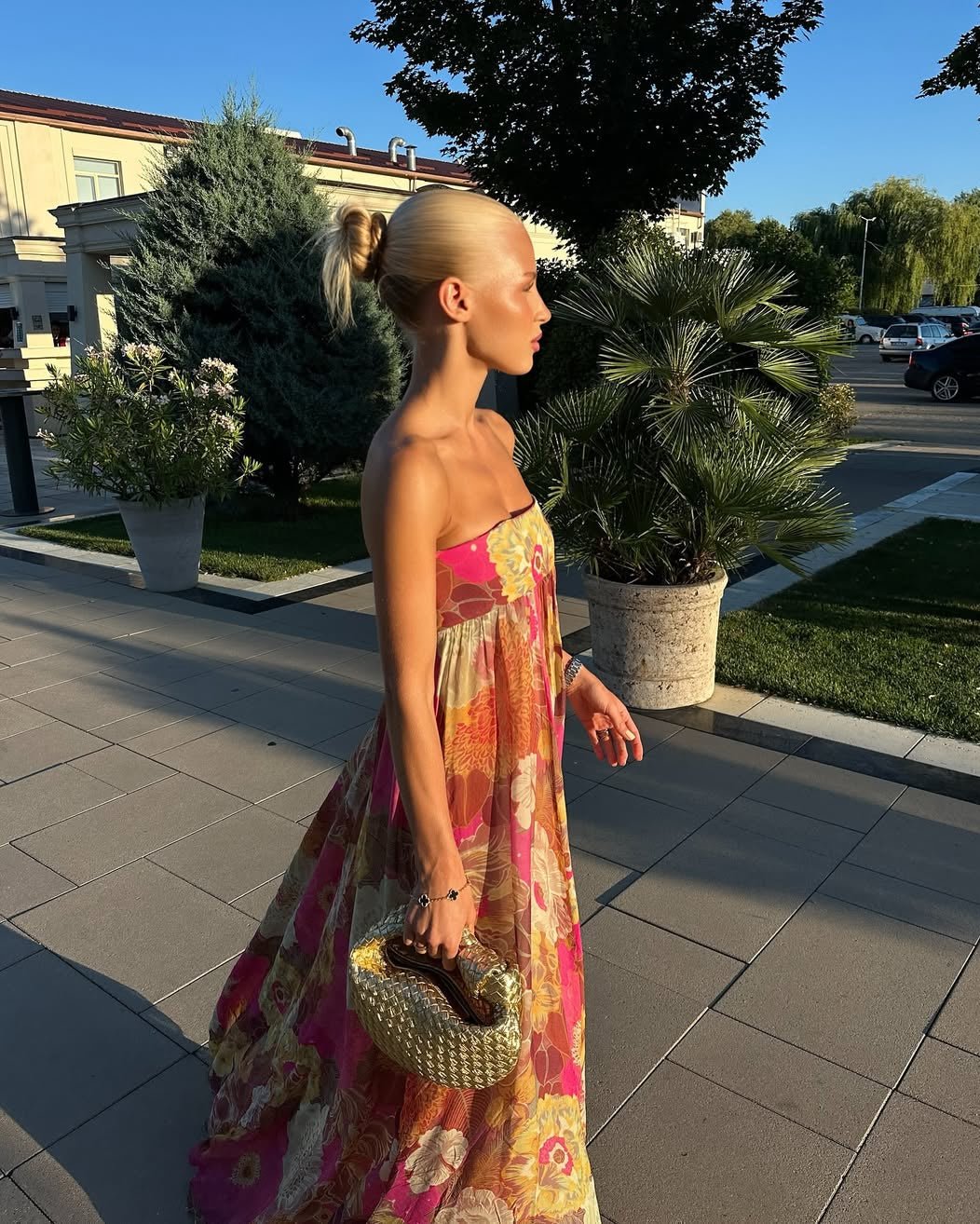 Amaya strapless maxi-jurk met bloemenprint