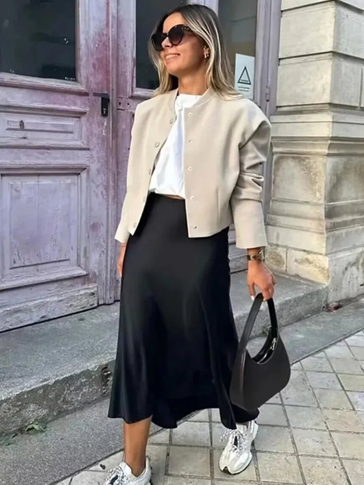 Anais zwarte satijnen midirok met hoge taille