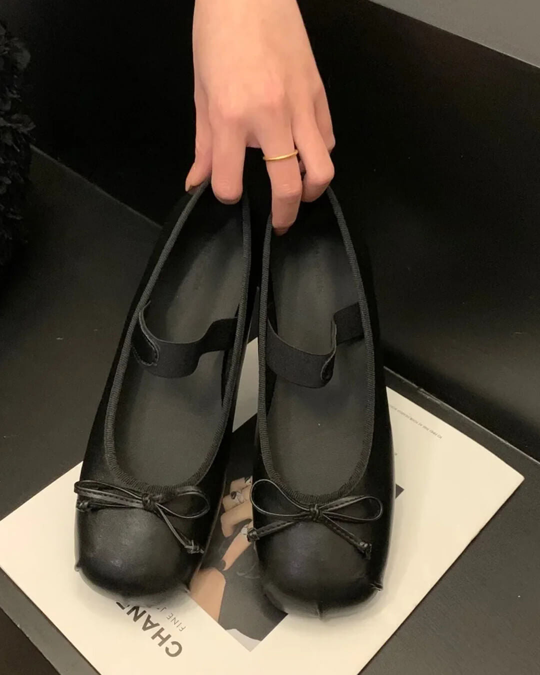 Angela leren ballerina's met strik