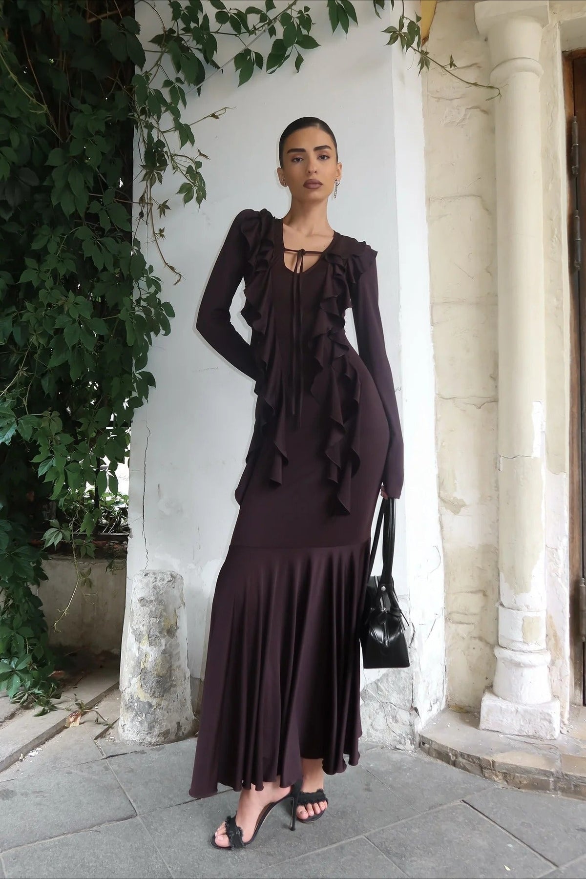 Arielle maxi-jurk met ruches en lange mouwen