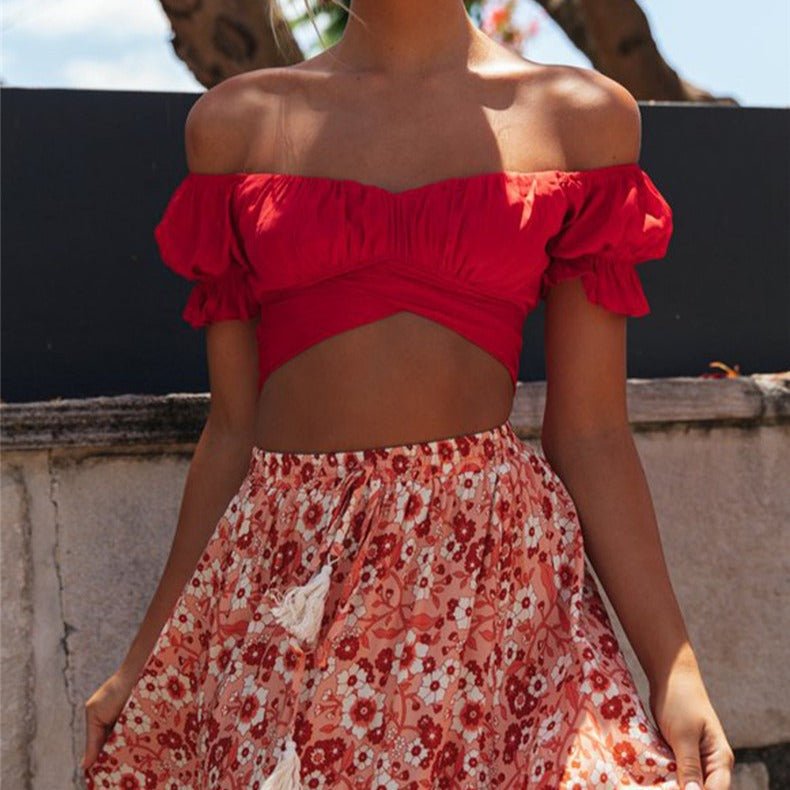 Celeste soepelvallende crop top met pofmouwen
