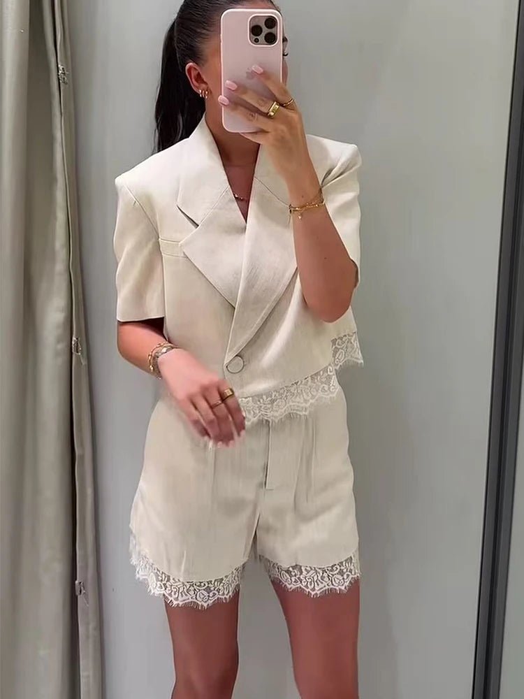 Celeste tweedelige shortset met kanten details