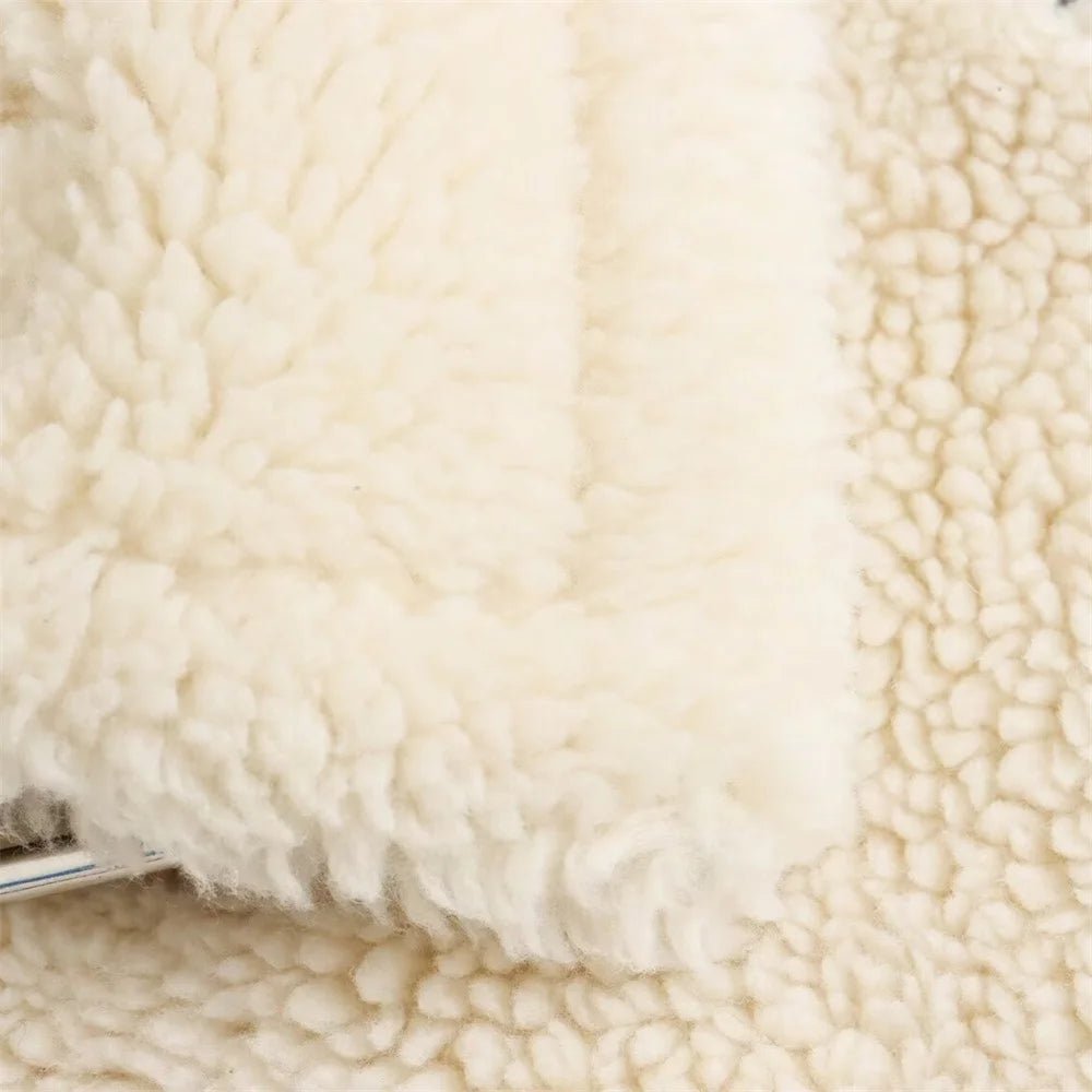 Chantal bomberjack van bouclé