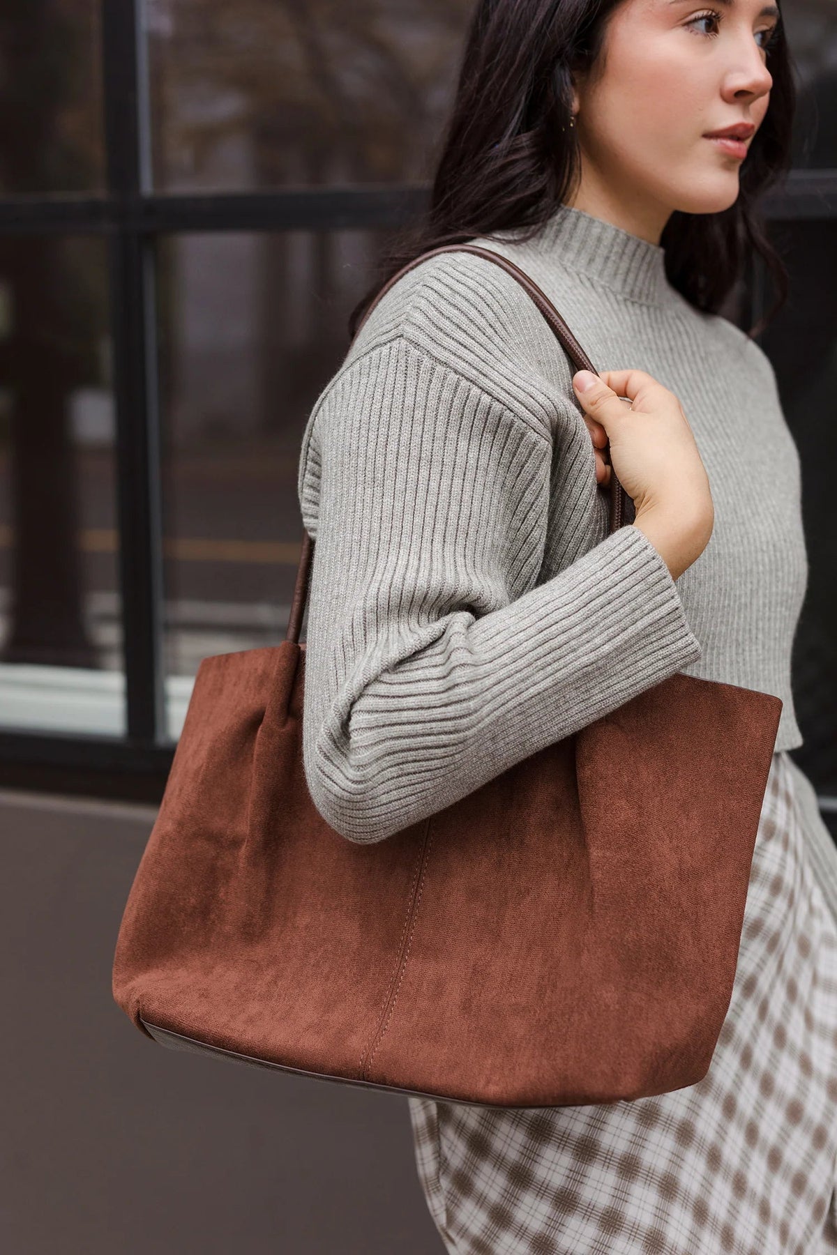 Suède shopper met etui van Cheska