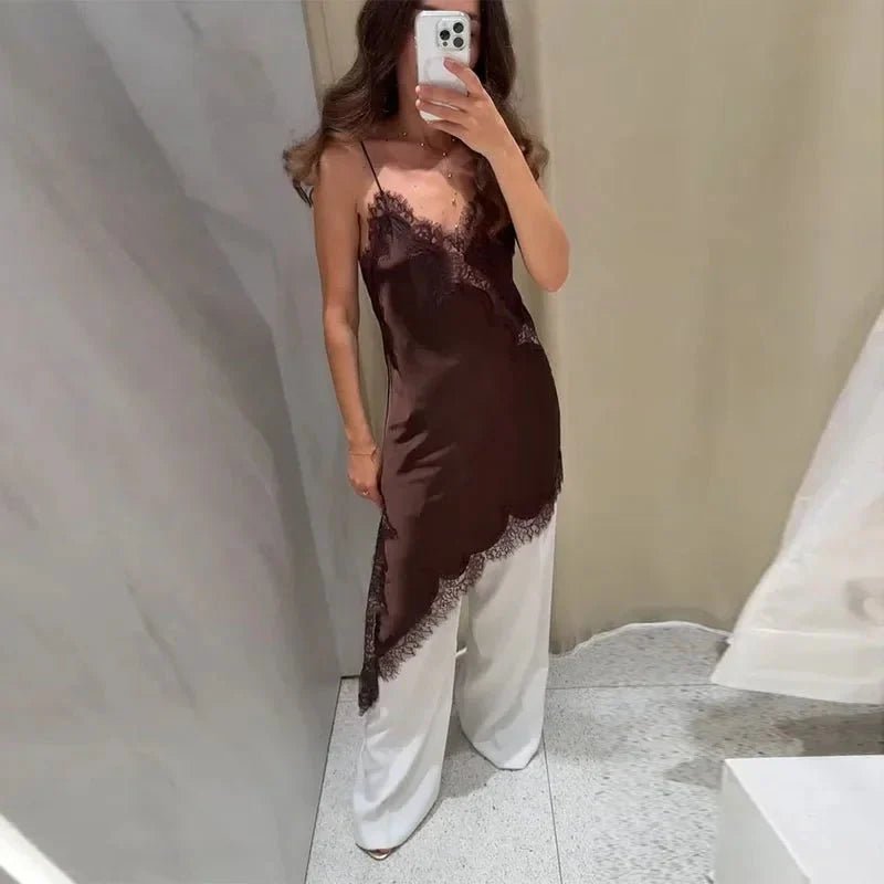 Asymmetrische midi-jurk Chiara van satijn met kant