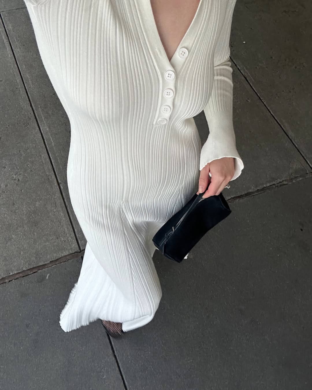 Danika mini-schoudertas van suède