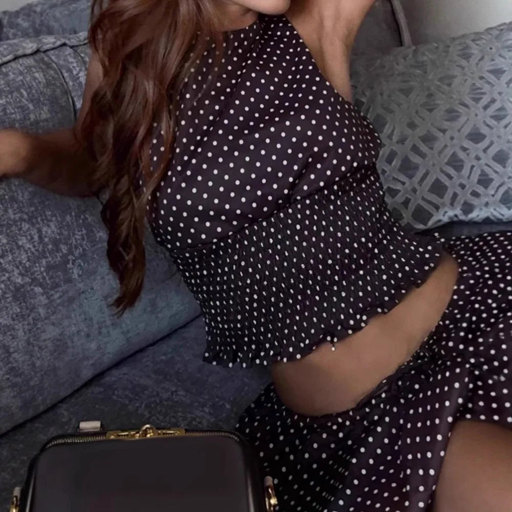 Diandra set met haltertop en rok met stippen