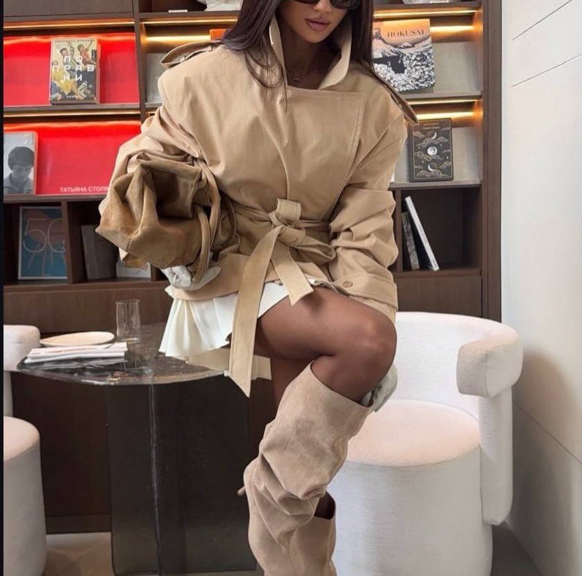 Dorothy korte trenchcoat met vetersluiting