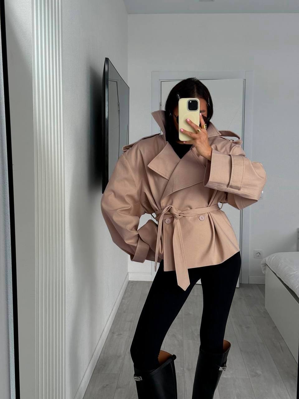 Dorothy korte trenchcoat met vetersluiting