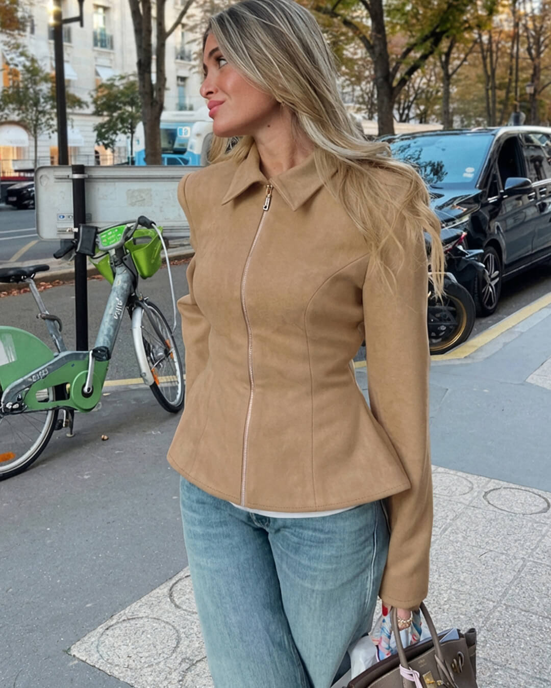 Ella jasje van imitatieleer