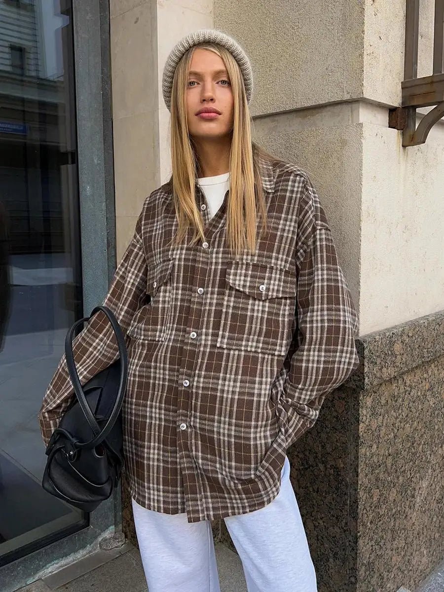 Emma losvallende geruite blouse