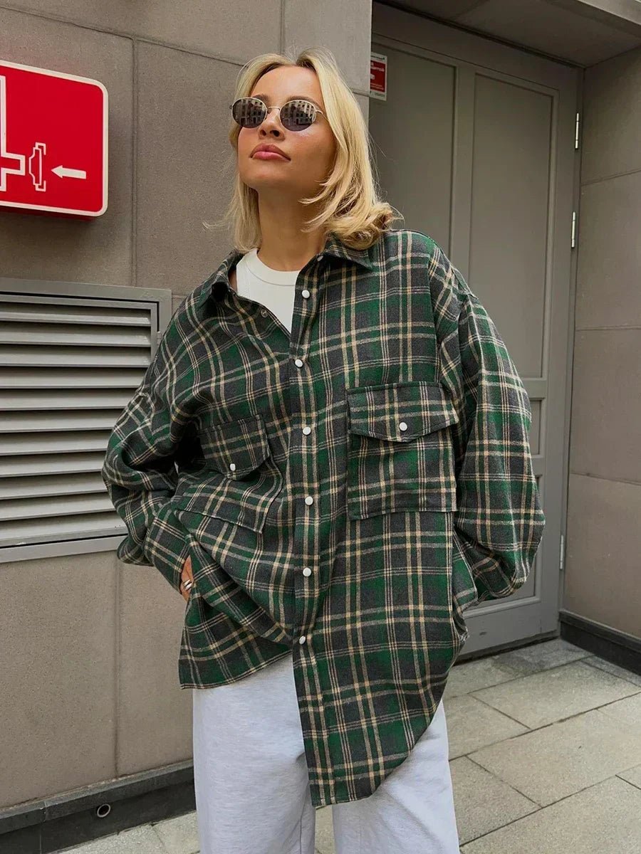 Emma losvallende geruite blouse