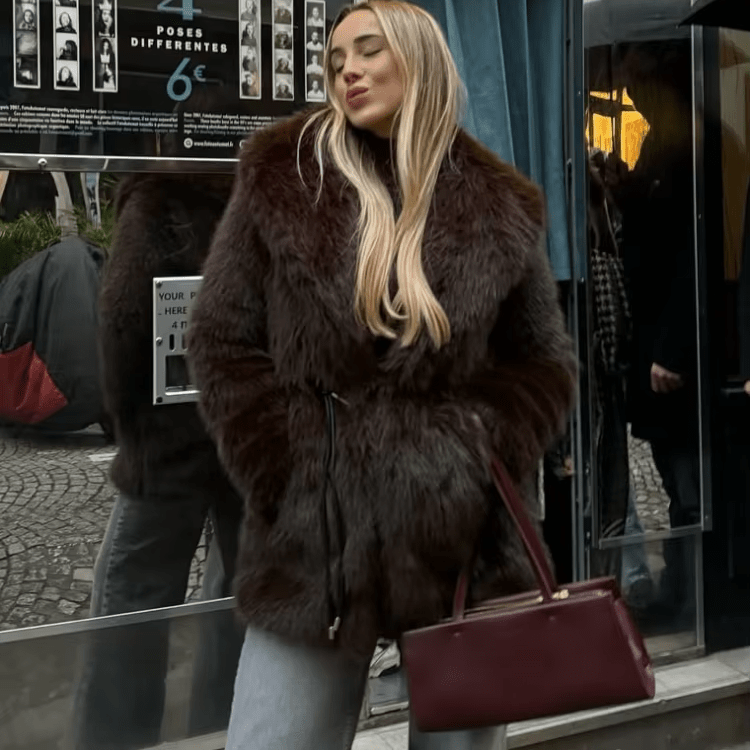 Faith jas van imitatiebont met ceintuur