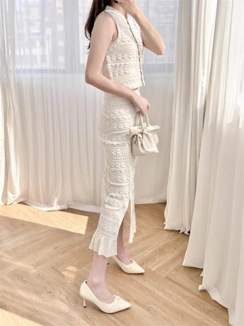 Isabella set met gebreid vest met bloemen en midi-rok met ruches