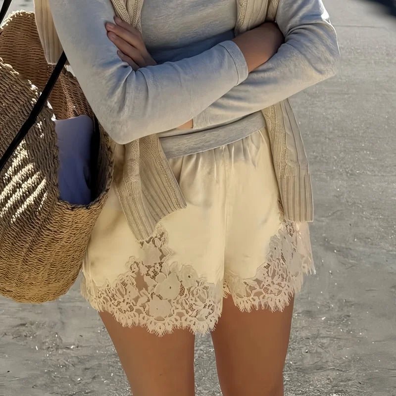 Janice satijnen kanten shorts