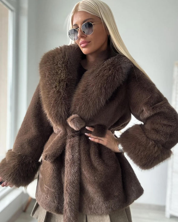 Jessa jas met afwerking van imitatiebont