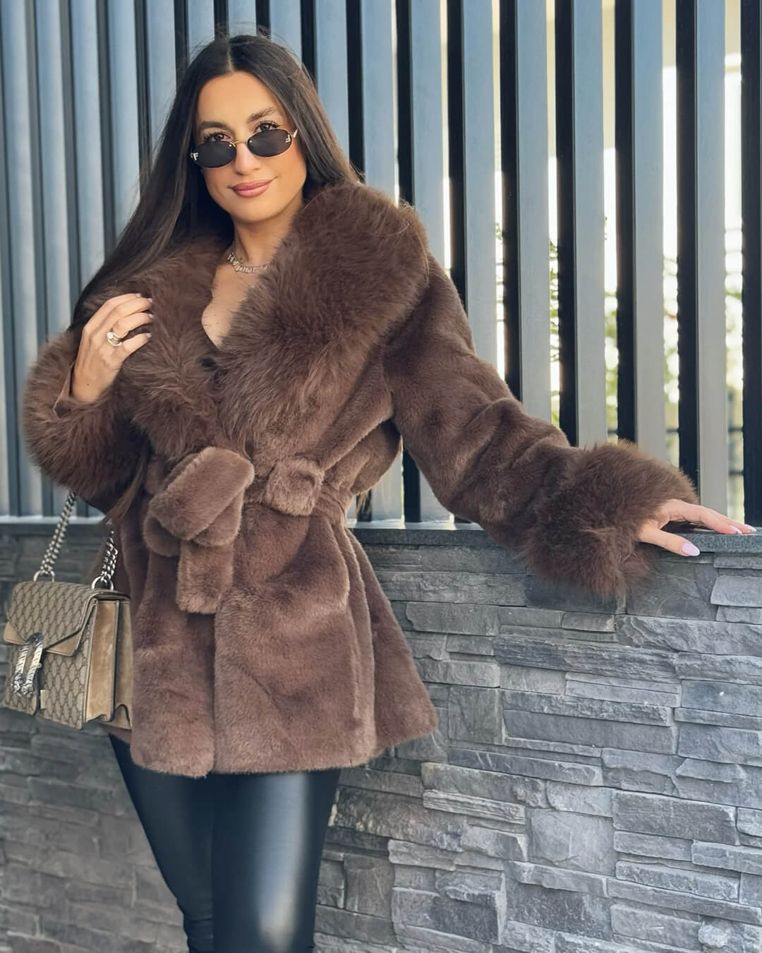 Jessa jas met afwerking van imitatiebont