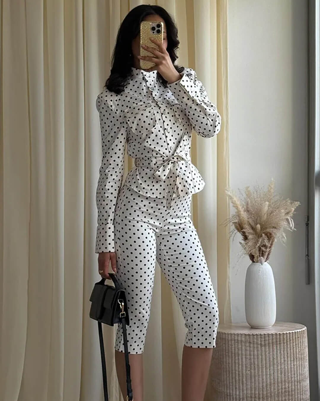 Jia set met broek en stippenprint en hoge taille