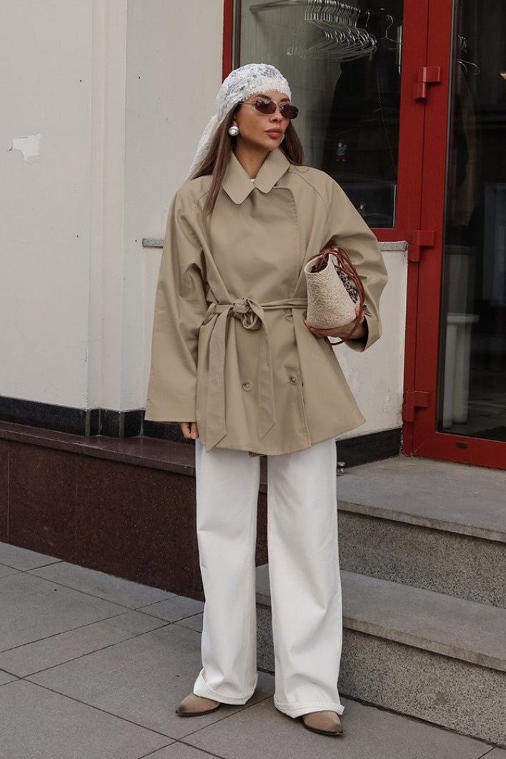 Joanna trenchcoat met ceintuur en wikkelsluiting