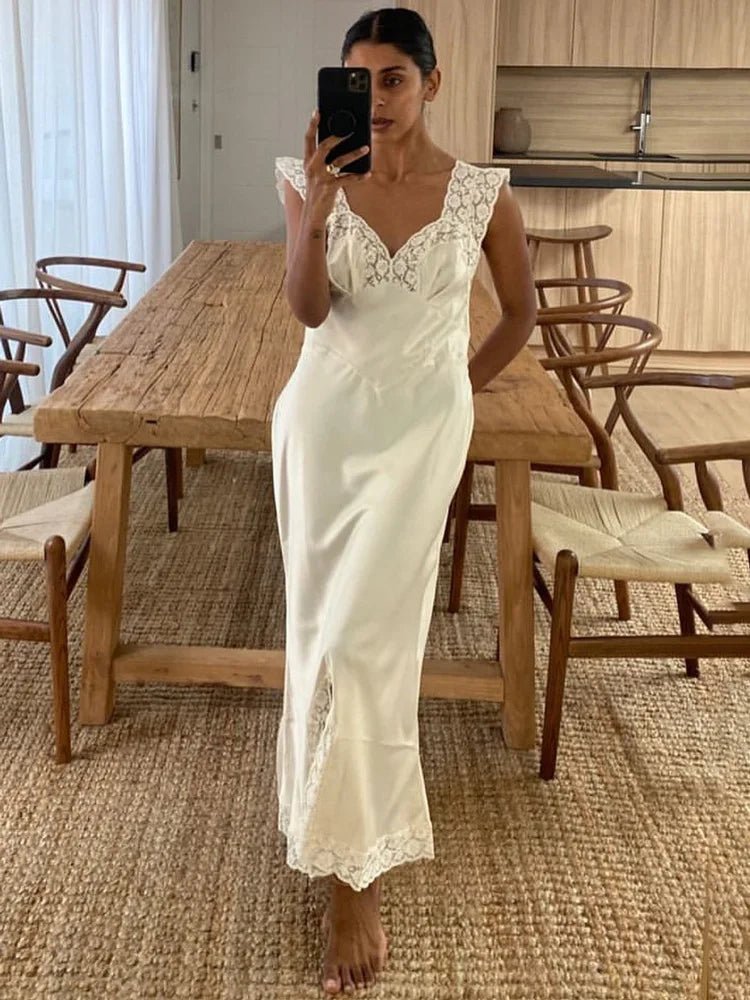 Joanna lange jurk van satijn en kant