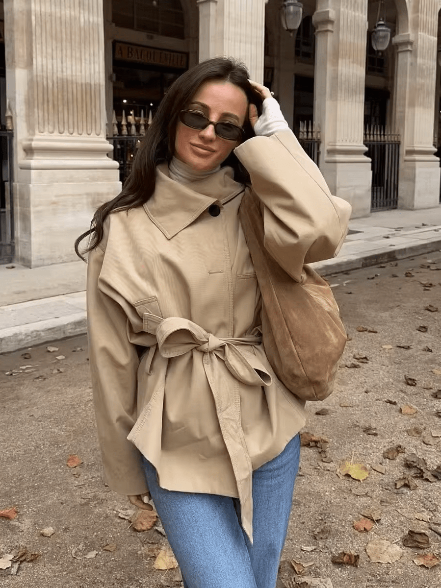 Asymmetrische trenchcoat met ceintuur van Julie