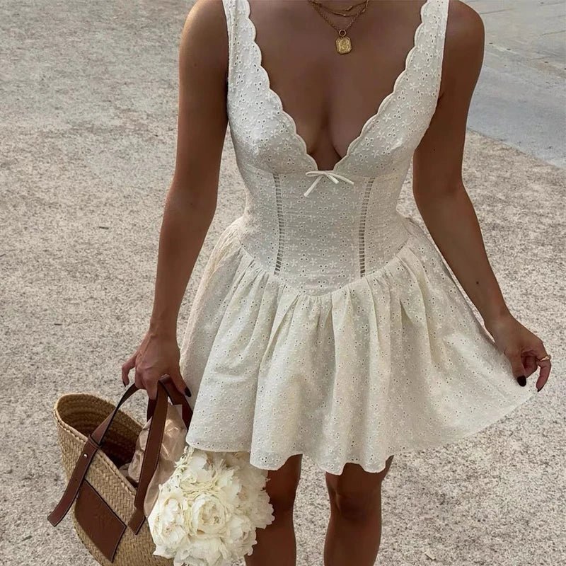 Kirsten Mini-jurk met diepe hals