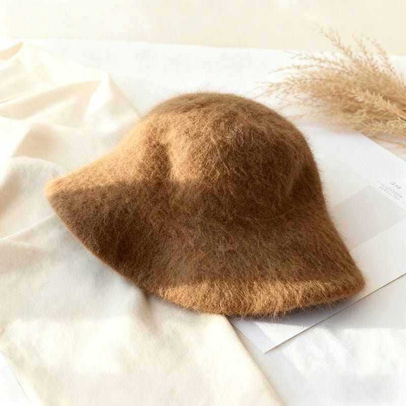 Kyla zachte bucket hat