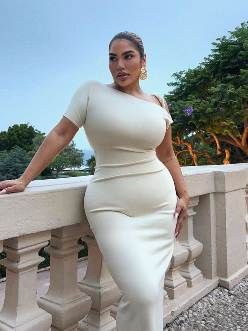 Kylie-maxijurk met gedraaid detail
