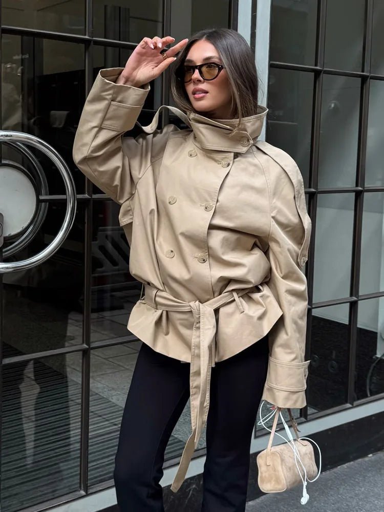 Melanie korte trenchcoat met opstaande kraag