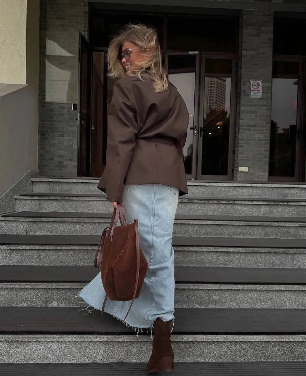 Mia blazer met vetersluiting