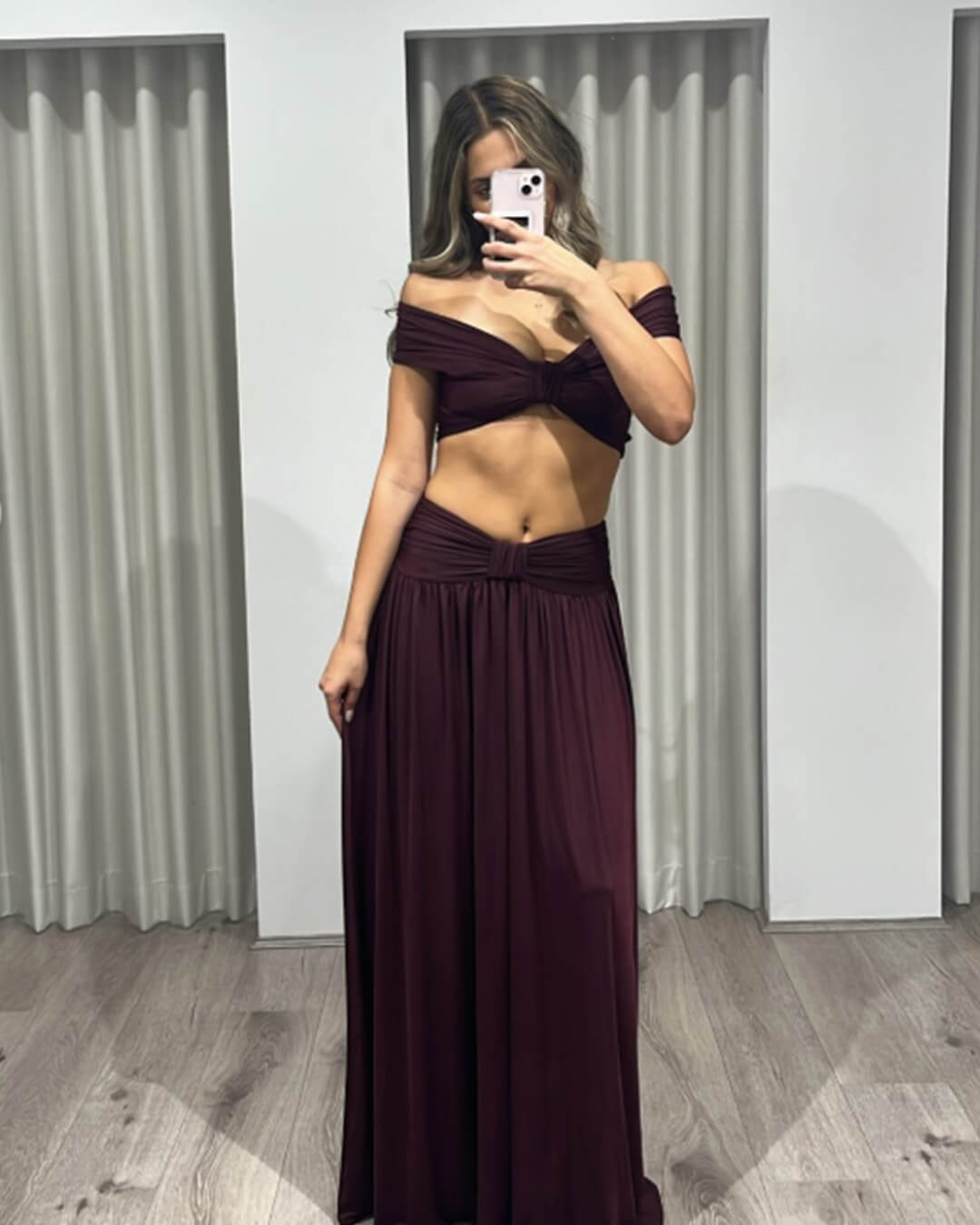 Mira set met geknoopte offshouldertop