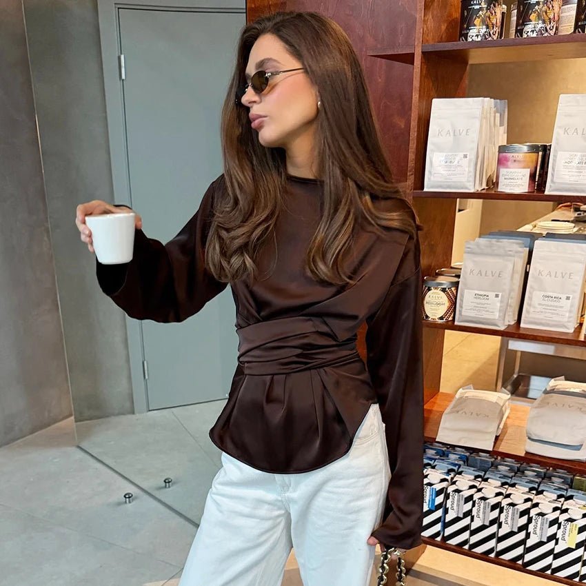 Penelope satijnen blouse met striksluiting op de rug