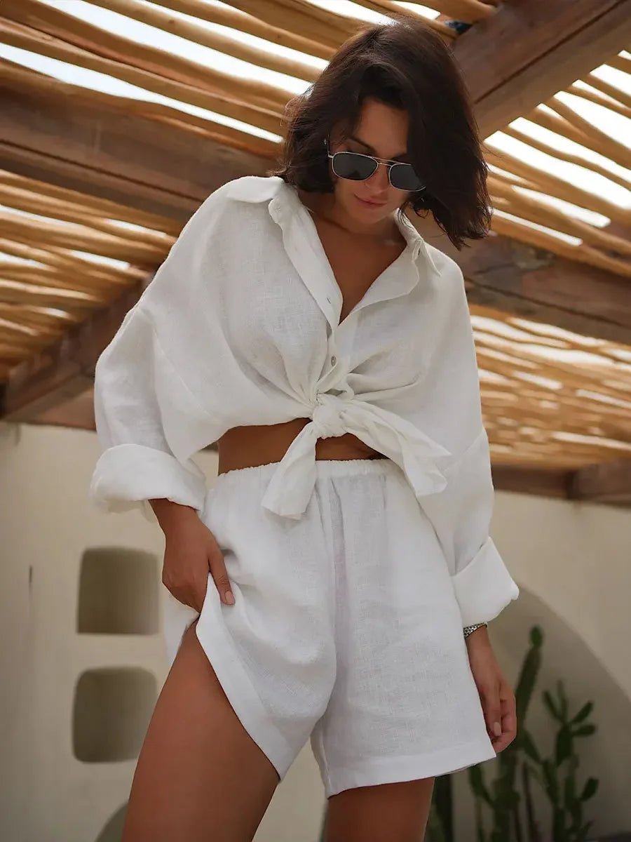 Sally set met revers, ballonmouwen en shorts