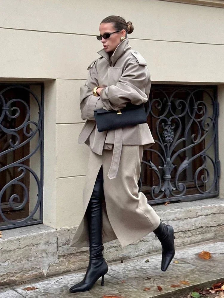 Sandy korte trenchcoat met veters