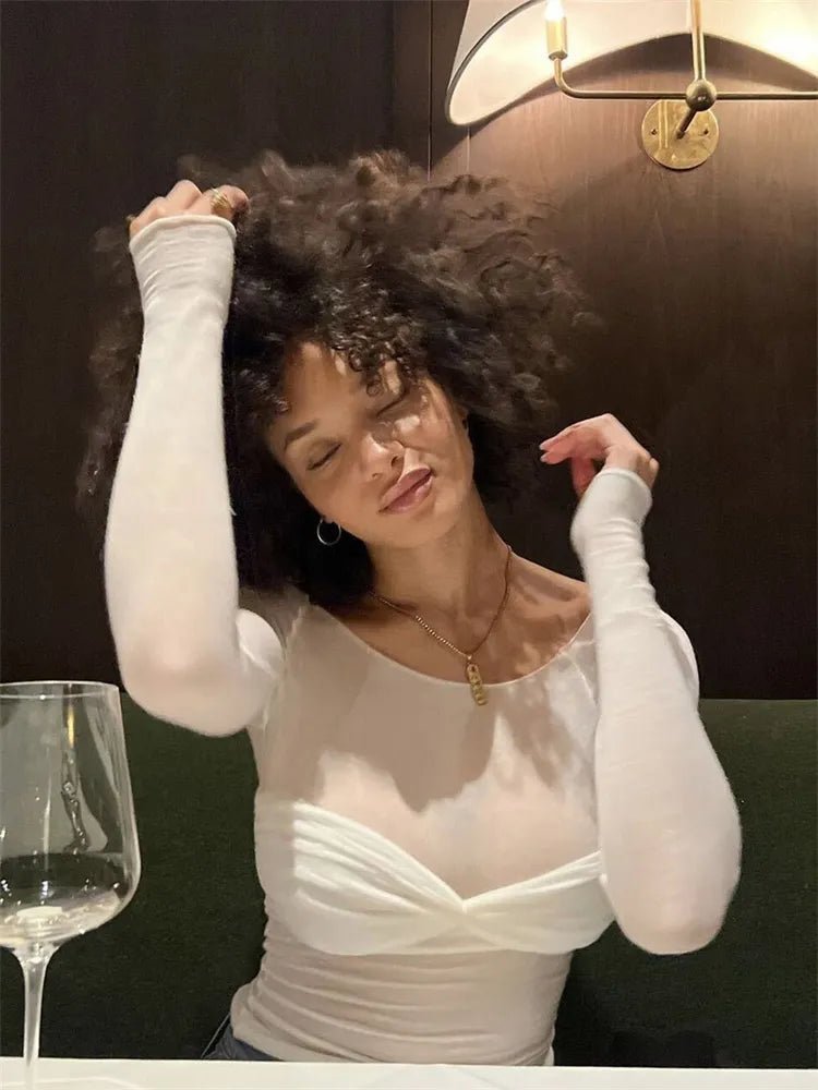 Sara transparante mesh off-shoulder top