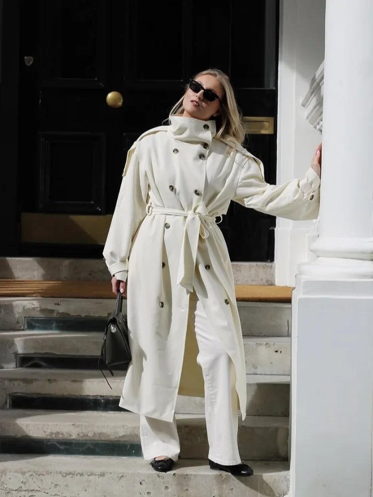 Trenchcoat met hoge kraag en ceintuur van Sarah