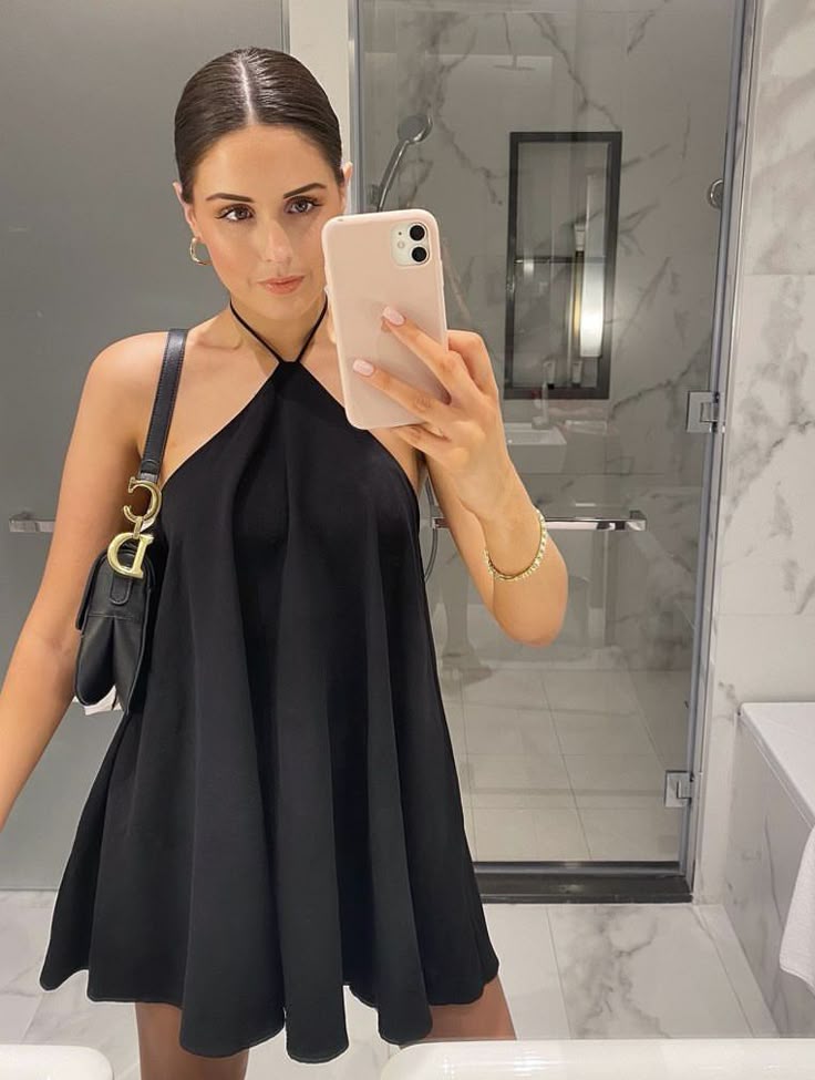 Sienna halter-mini-jurk met blote rug