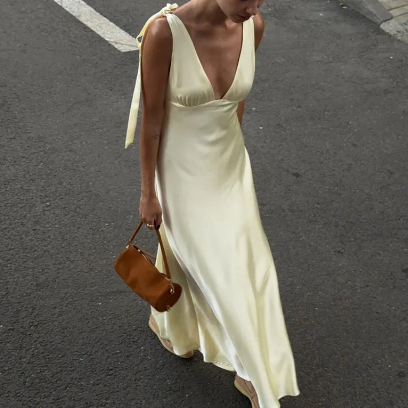 Sienna maxi-jurk van satijn met strikbandjes