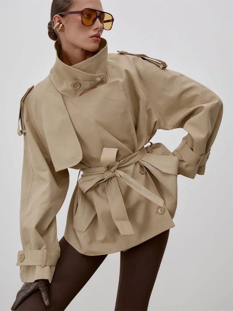 Sonia trenchcoat met opstaande kraag en veters
