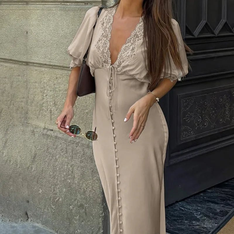 Sophia maxi-jurk met pofmouwen en vetersluiting