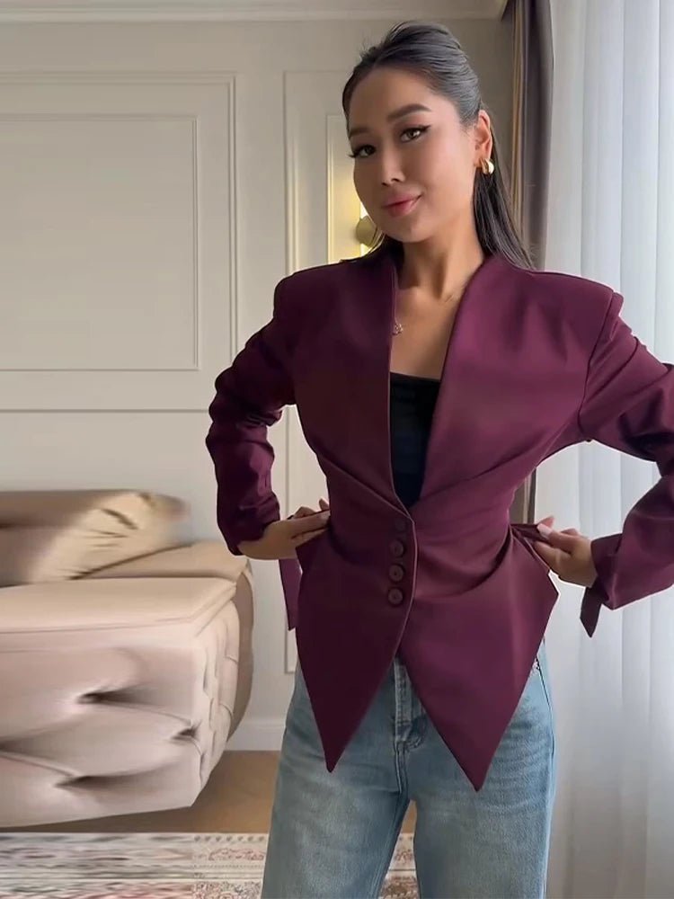 Tricia blazer met gestructureerde schouders en tailleaccent