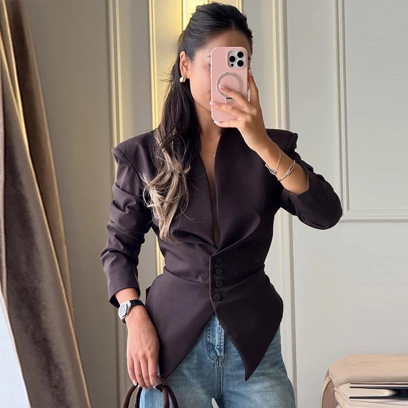 Tricia blazer met gestructureerde schouders en tailleaccent