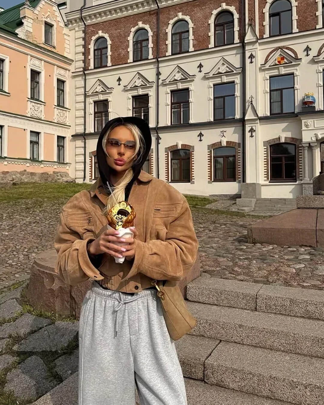 Trisha suède jasje met revers