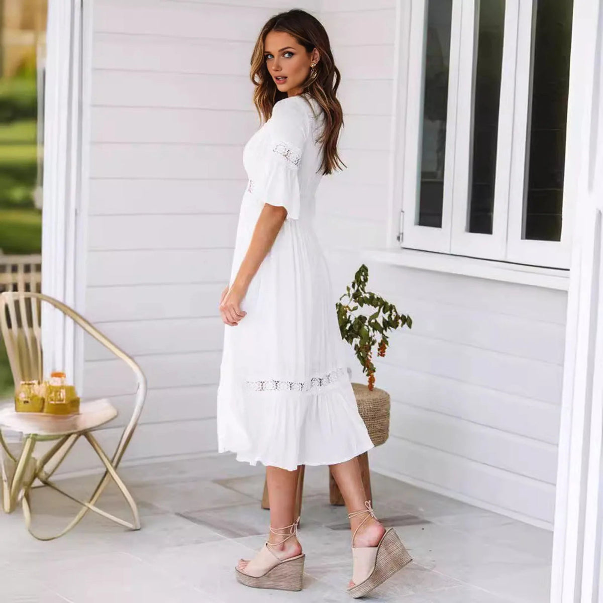 Winona kanten midi-jurk met V-hals