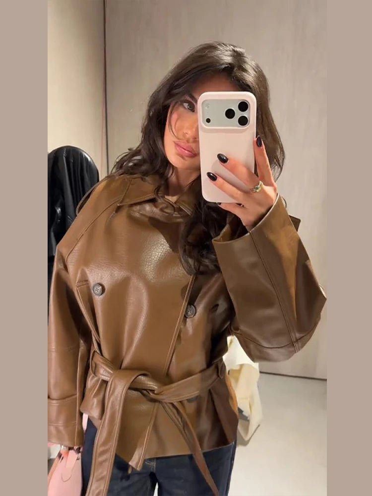 Xylia trenchcoat van imitatieleer met riem