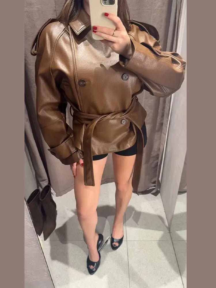 Xylia trenchcoat van imitatieleer met riem